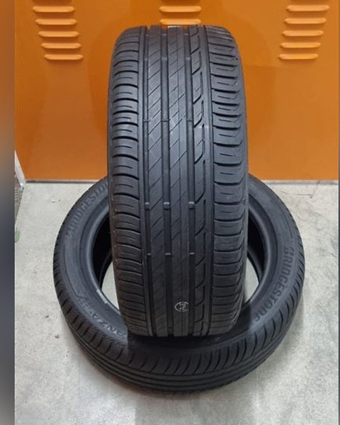 Neumático 225/45 R17 Bridgestone Turanza T001 de segunda mano
